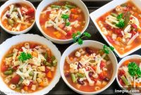 Hearty Slow Cooker Minestrone