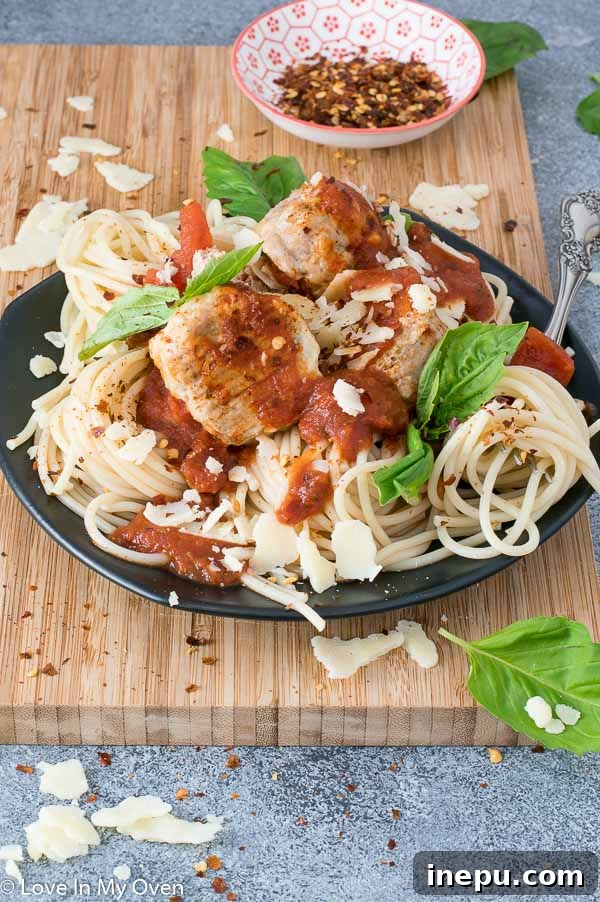Effortless Turkey Meatballs 6 turkey meatballs with spaghetti and sauce