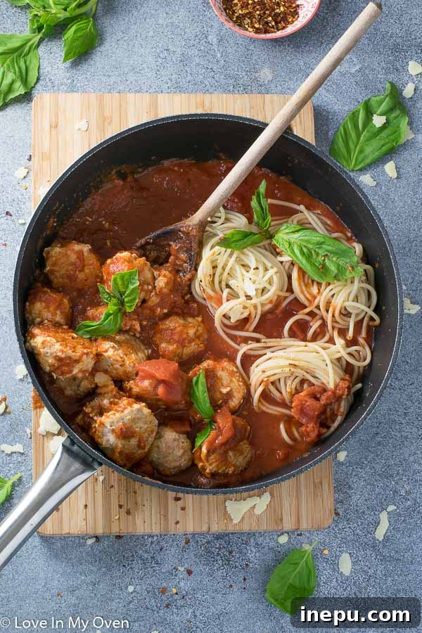 Effortless Turkey Meatballs 7 plate of easy turkey meatballs ready to eat
