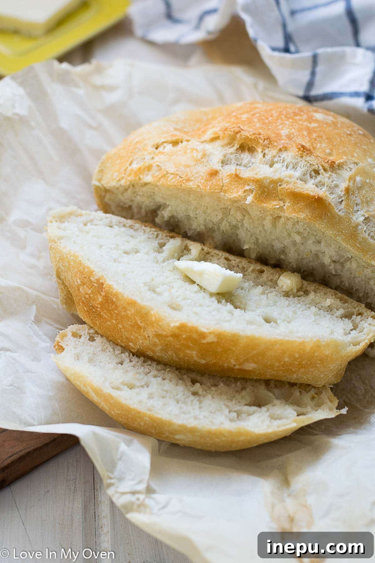 Effortless 3-Ingredient Bread 2 Delicious 3 ingredient no knead bread