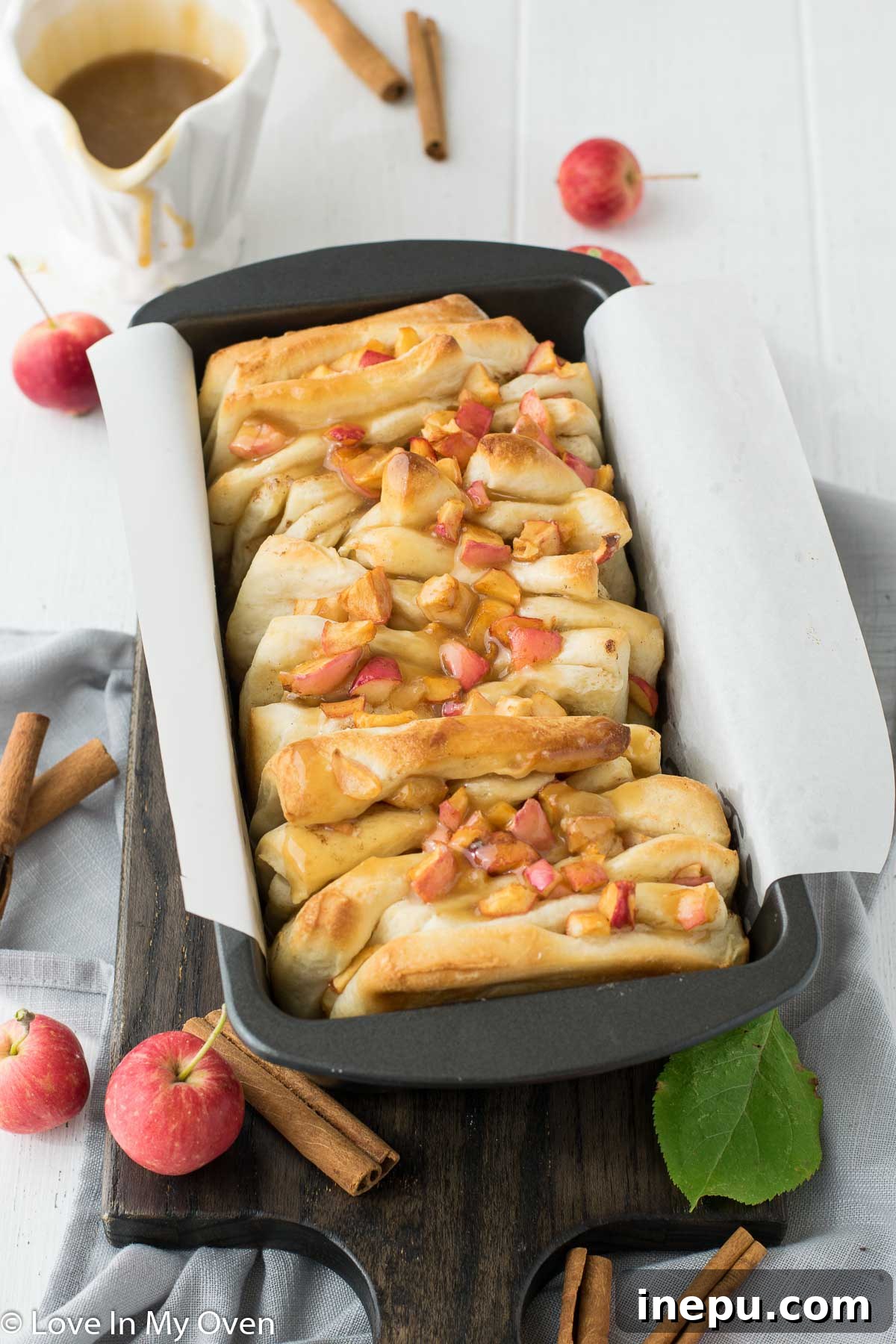 Golden Apple Cinnamon Tear-Apart Bake 2 Homemade Apple Cinnamon Pull Apart Bread with Caramel Drizzle
