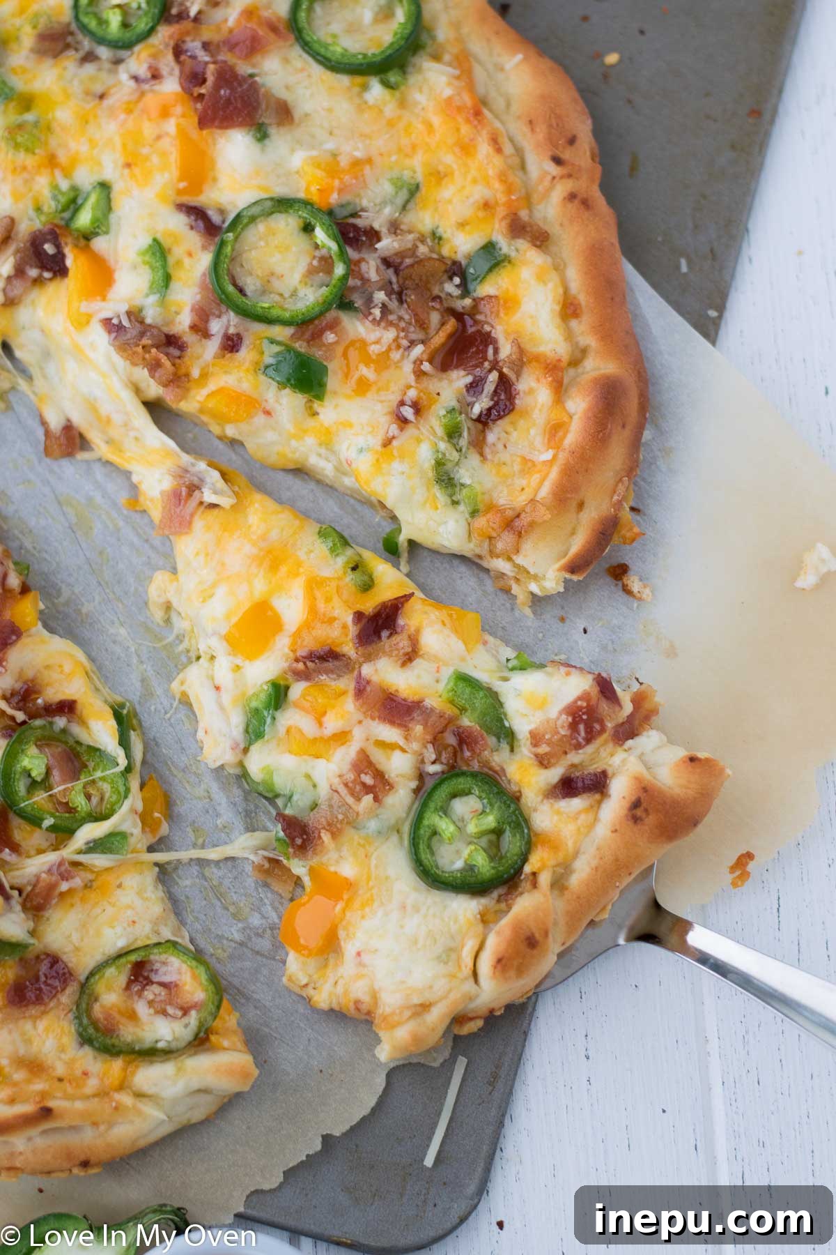 Another view of the finished Jalapeño Popper Pizza