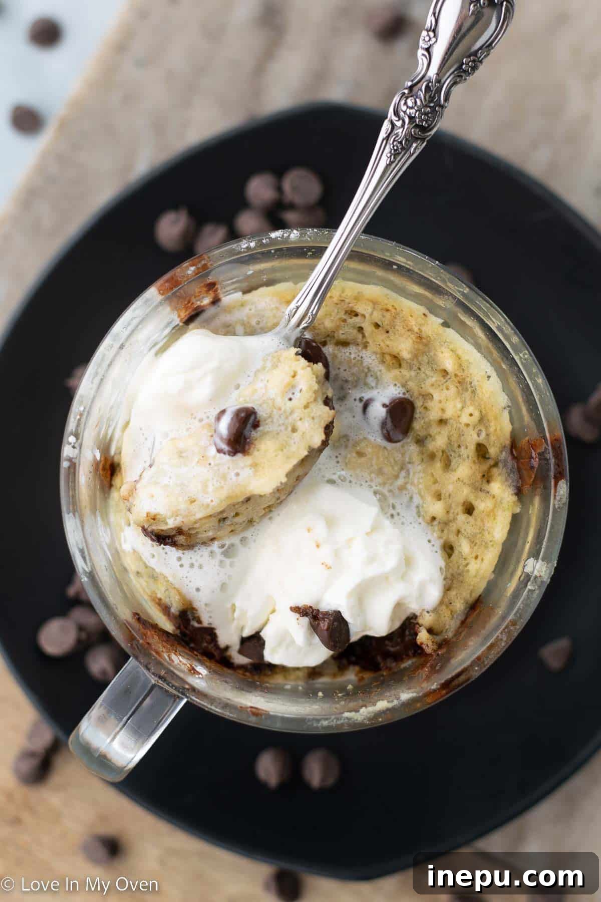 chocolate chip banana mug cake