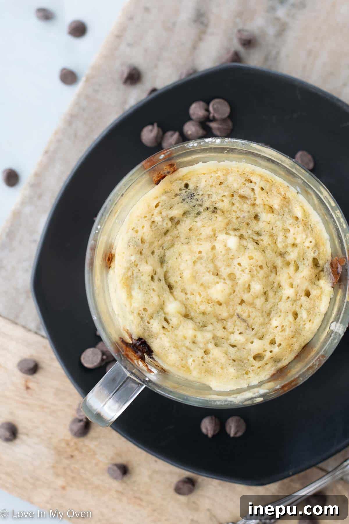 chocolate chip banana mug cake