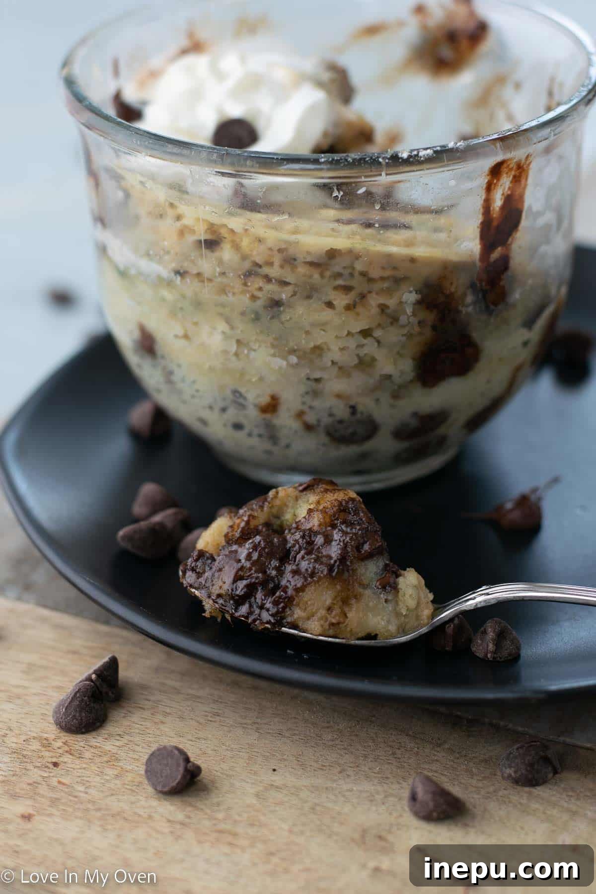 chocolate chip banana mug cake