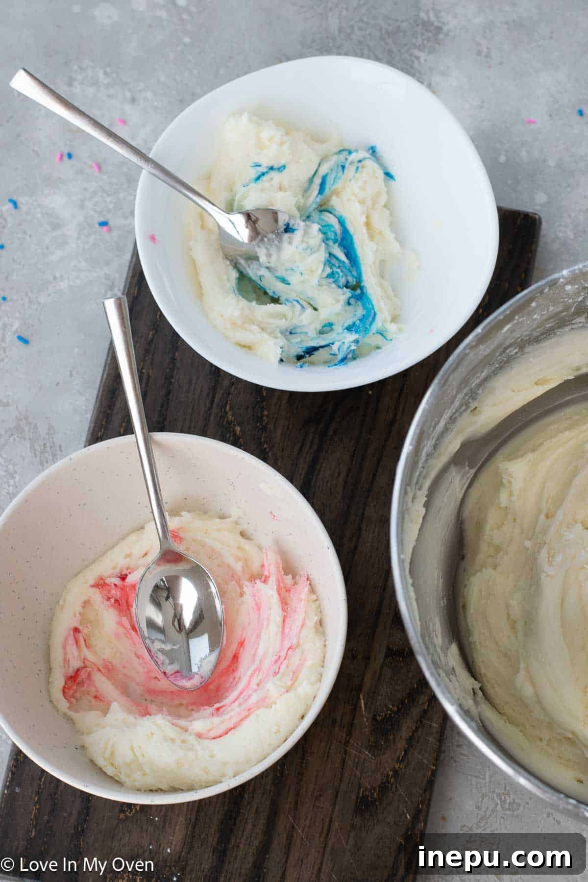 Sweet Gender Surprise 8 A piping bag filled with vibrant blue frosting, ready to fill gender reveal cupcakes.