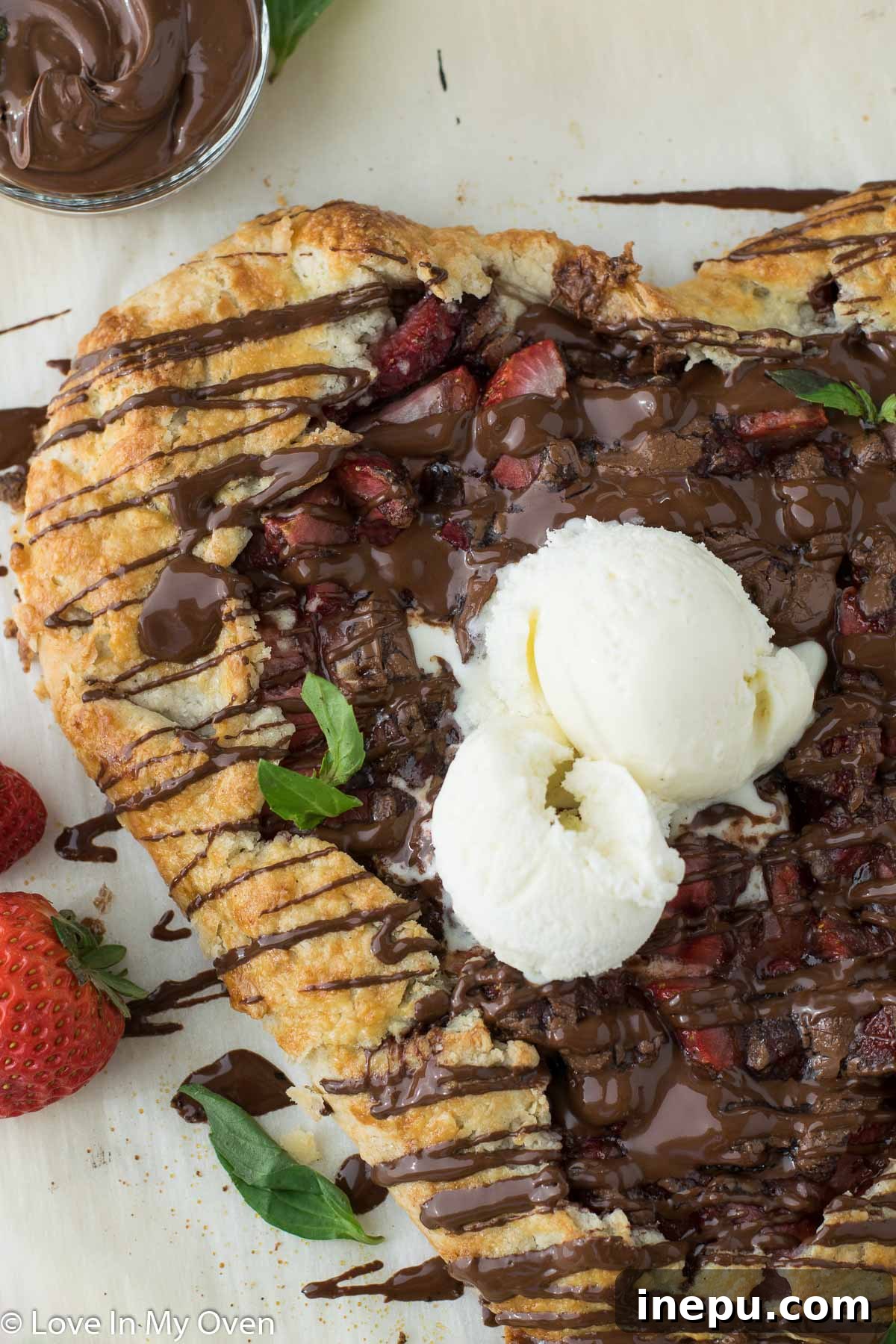 Nutella Strawberry Bliss Pie 7 strawberry nutella pie